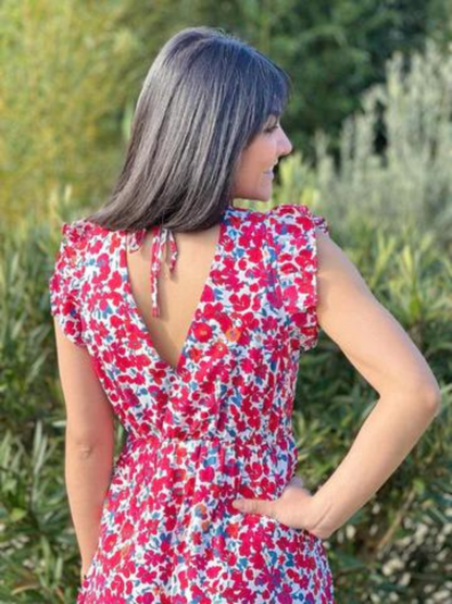 Anja | Kort kjole med flæser og røde blomster
